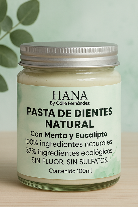 Pasta de dientes natural HANA by Odile Fernández. Con menta y eucalipto